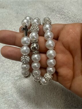 Pearl-Style White Beaded Stretch Bracelet Set with Cross Accent